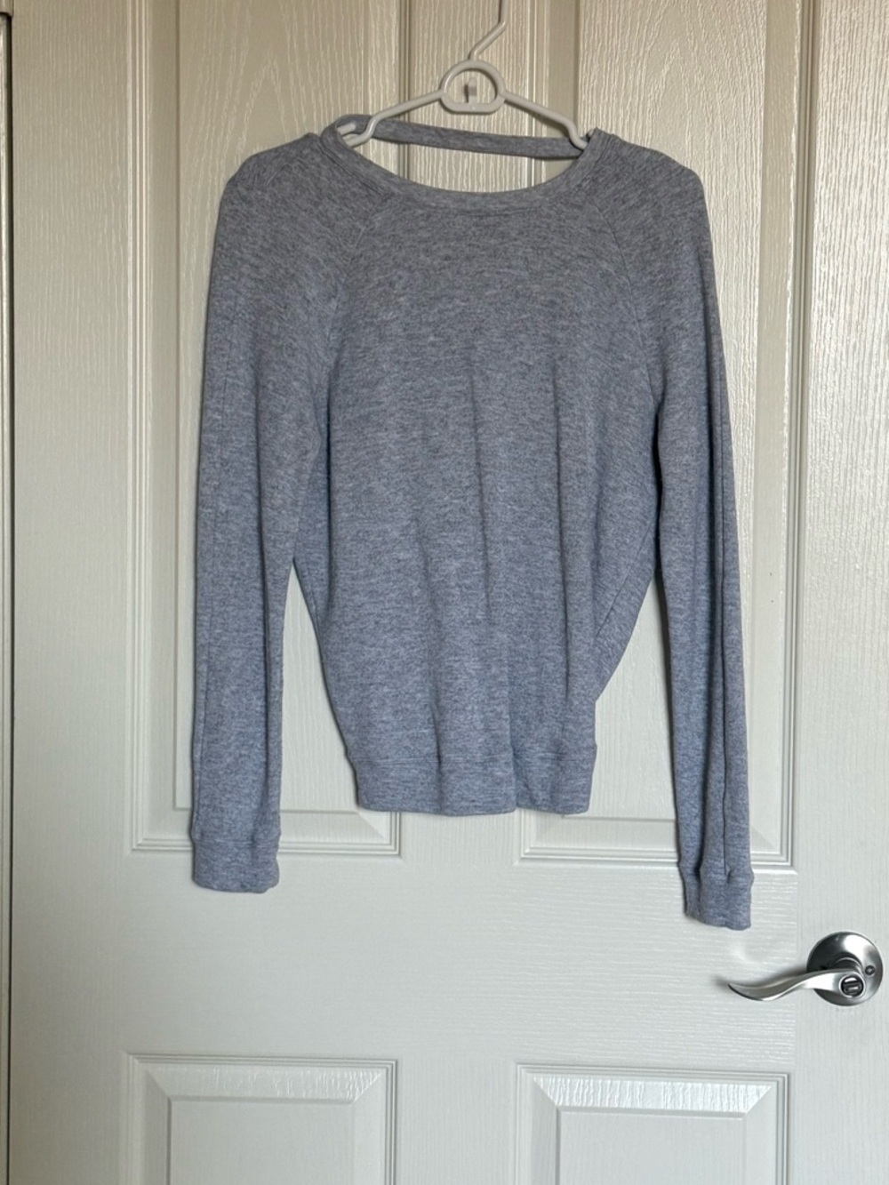Bebe: Light Gray Crewneck Sweater - Size XS